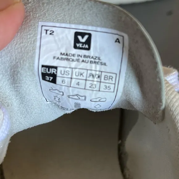 Veja Women's White and Pink Sneakers Size 6