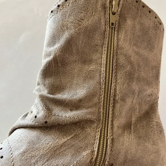 Very  G B Don 2 Women's Boot Size 8.5