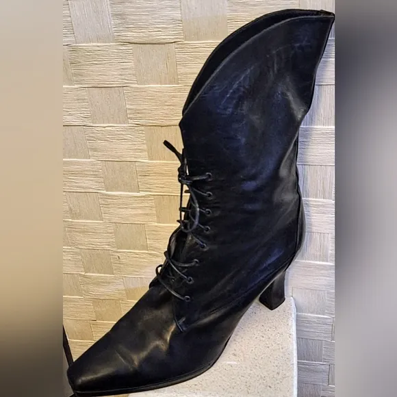 Via Spiga Vintage Leather Lace-Up Granny Boots