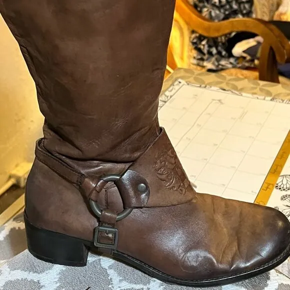 Vince Camuto brown leather riding boots: true countryside chic