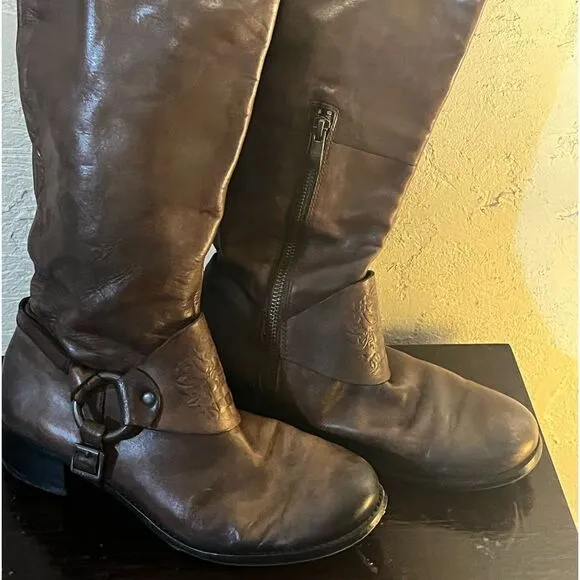 Vince Camuto brown leather riding boots: true countryside chic