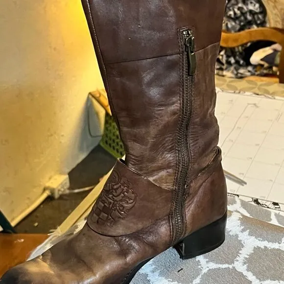 Vince Camuto brown leather riding boots: true countryside chic