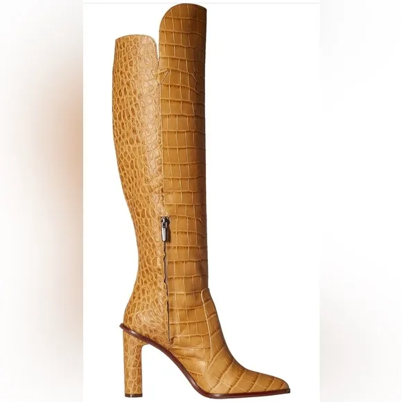 Vince Camuto Palley Cashew Crocodile Size 8.5