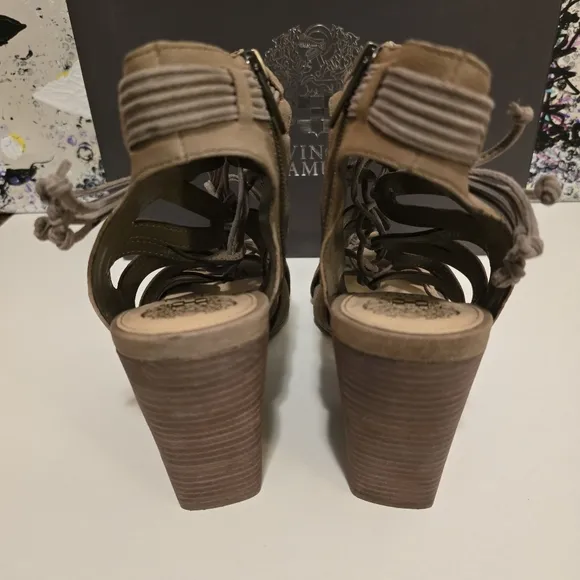 VINCE CAMUTO Tan Chunky Heel Laceup Sandals Tassles Detail Zipup Sides Size 11