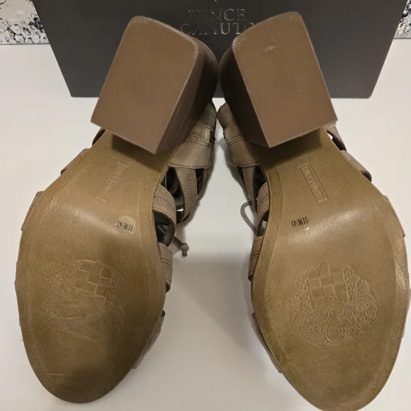 VINCE CAMUTO Tan Chunky Heel Laceup Sandals Tassles Detail Zipup Sides Size 11