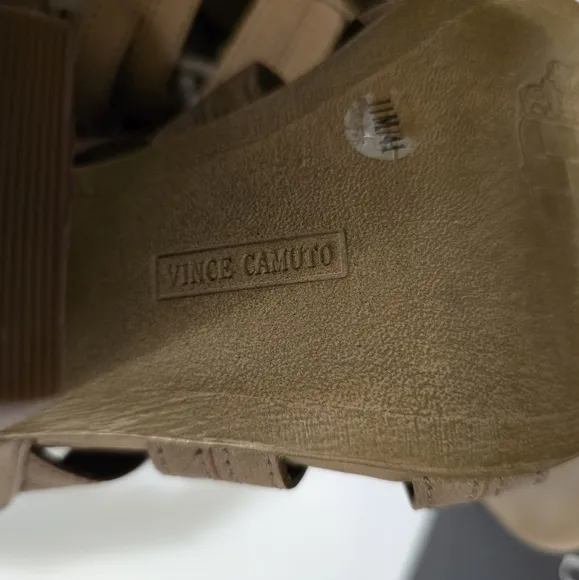 VINCE CAMUTO Tan Chunky Heel Laceup Sandals Tassles Detail Zipup Sides Size 11