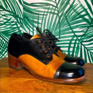 Vintage 70’s Florsheim Black/Tan Leather Platform Shoes Men’s 9 C