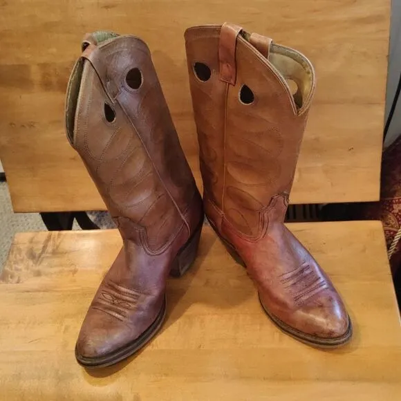 Vintage Acme western brown boots size 10