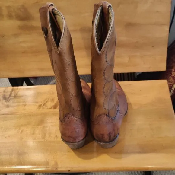 Vintage Acme western brown boots size 10