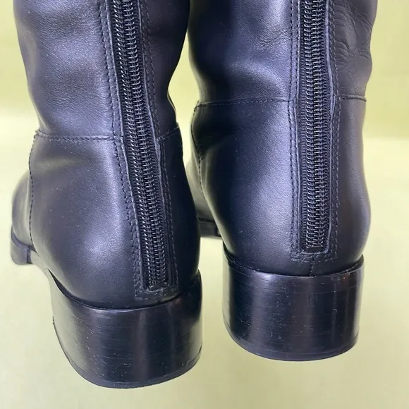 Vintage black/gold Tory Burch leather riding boots