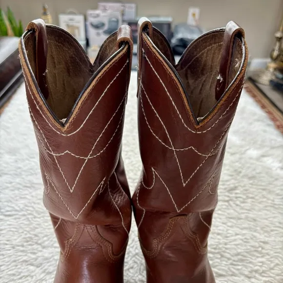 Vintage Brown Genuine Leather Western Cowboys Boots size 8.5 D
