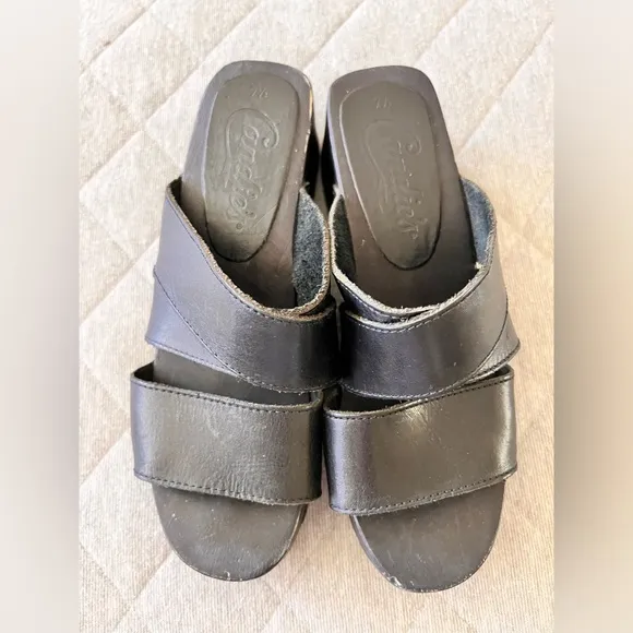 Vintage Candie’s Sz 7.5 Black Clog Platform Sandals w Rugged Sole