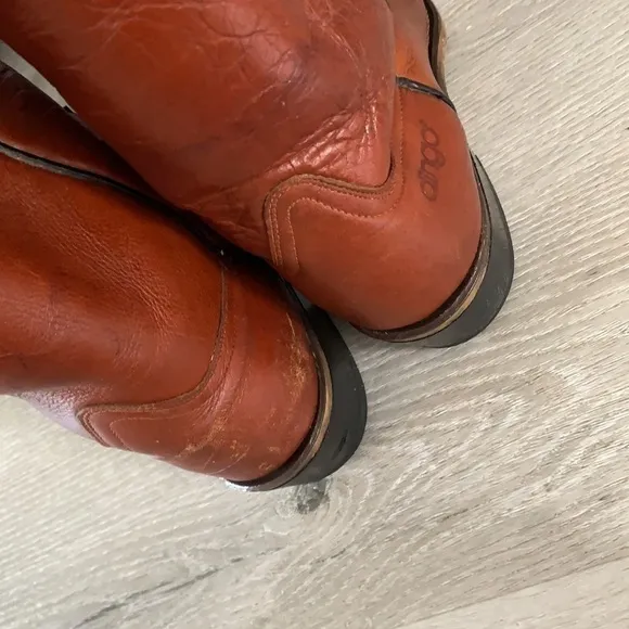 Vintage Dingo leather Boots  9 1/2 EW made in USA brown western cowboy festival