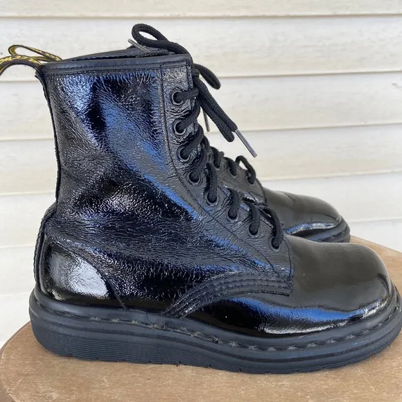 Vintage Dr. Martens Crinkle Patent Leather Boots Made in England Women's Size 5