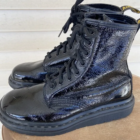 Vintage Dr. Martens Crinkle Patent Leather Boots Made in England Women's Size 5