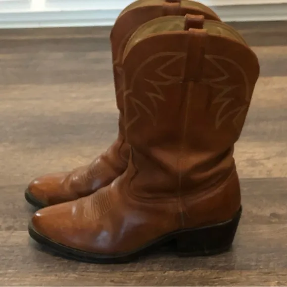 Vintage Durango Men's cowboy boots size 10 EE TR 764 light brown