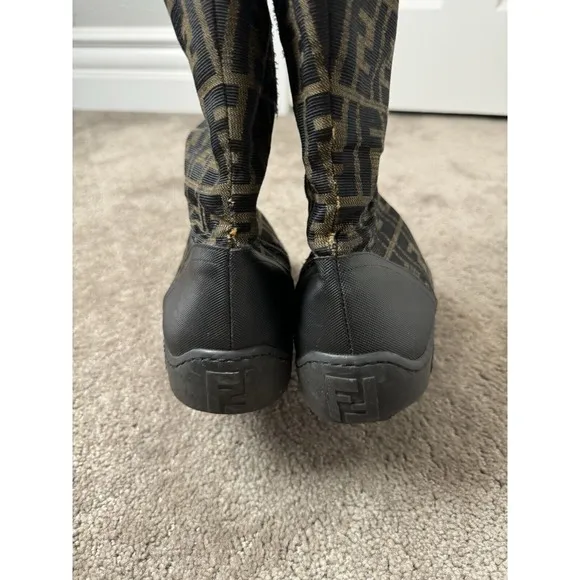 Vintage FENDI Zucca FF Logos Black Brown Boots Sneakers High Tops Size US 10
