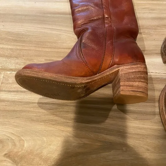 VINTAGE FRYE BOOTS FROM THE 70’S! Size 5.5