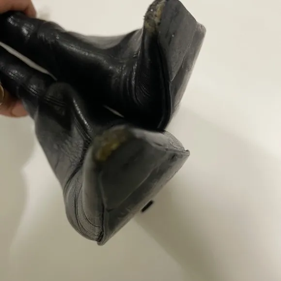 Vintage Gucci black leather pointed toe boots Sz 35 1/2