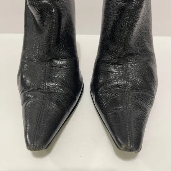 Vintage Gucci black leather pointed toe boots Sz 35 1/2