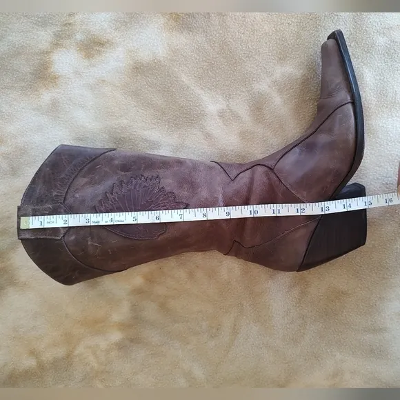 VINTAGE LADIES BROWN DISTRESSED LEATHER WESTERN BOOTS EMBOSSED SIZE 7.5 RARE