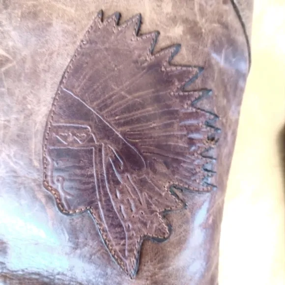 VINTAGE LADIES BROWN DISTRESSED LEATHER WESTERN BOOTS EMBOSSED SIZE 7.5 RARE