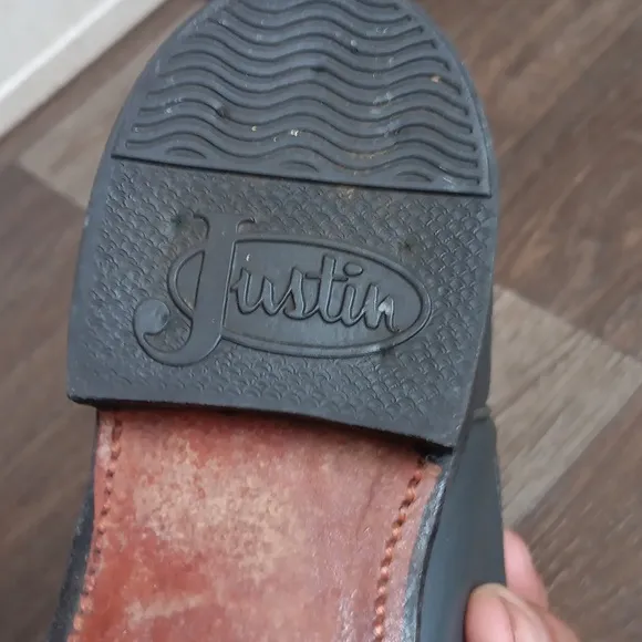 Vintage Leather Cowboy boots  by Justin