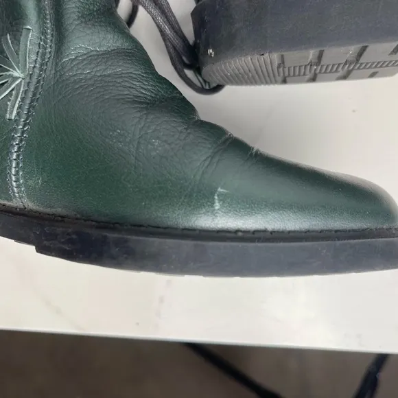 Vintage Lion Leather Green Boots Size 7