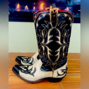 Vintage Men’s Distressed Black and Cream Western Cowboy Boots Size 8.5
