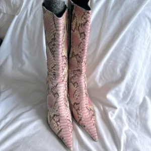 Vintage Pink Cecile Boots size 40