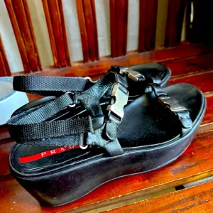 Vintage Prada platform Sandal 90s  size 40 1/2