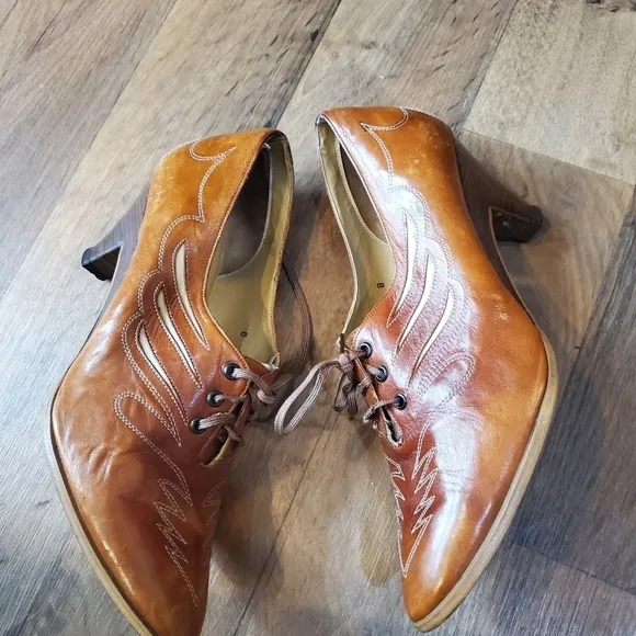Vintage Rare Pumpkin Spice Leather Hand Stitched Heeled Brogue Sz. 7 Shoes