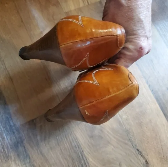 Vintage Rare Pumpkin Spice Leather Hand Stitched Heeled Brogue Sz. 7 Shoes