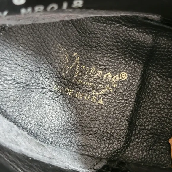 Vintage shoe shoe company black leather boots