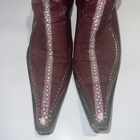 Vintage Stingray J Toe exotic cowboy boots leather maroon studded size 8