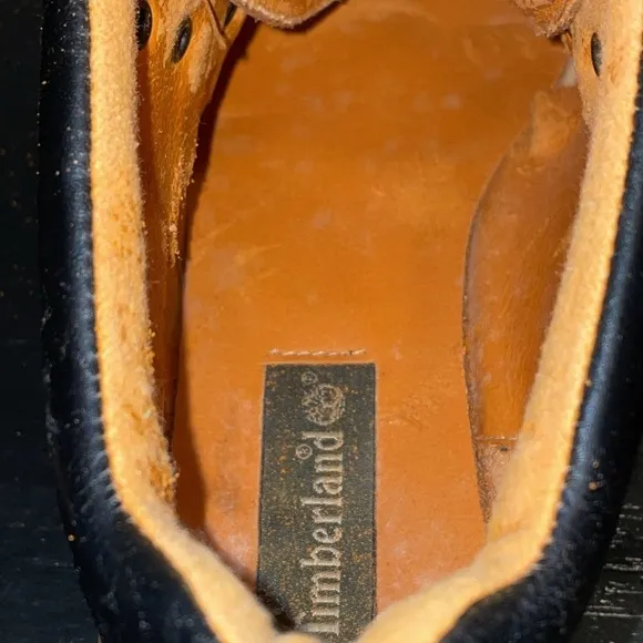 Vintage Timberland Women’s Chucka Boots.  Made in Italy.  Size 8