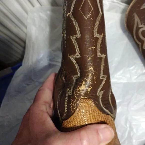 Vintage Tony Lama lizard skin boots