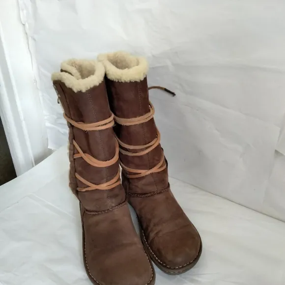 Vintage Ugg Catalina  BOOTS  8 Brown