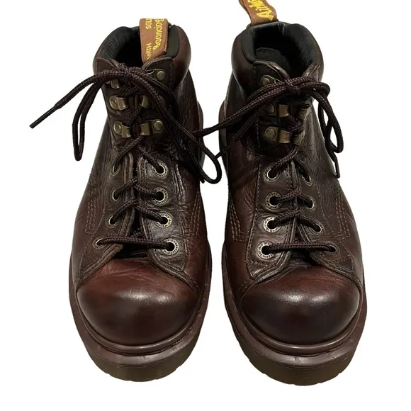 Vintage Women’s Dr. Martens  8287 Brown Leather High Top Lace Up Chunky Boots