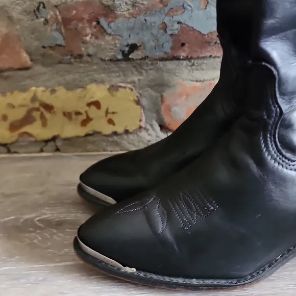 Vintage Womens Durango Black Leather Cowboy Boots w Stitching Detail Sz 7M