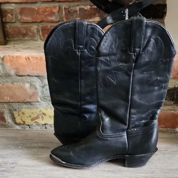Vintage Womens Durango Black Leather Cowboy Boots w Stitching Detail Sz 7M