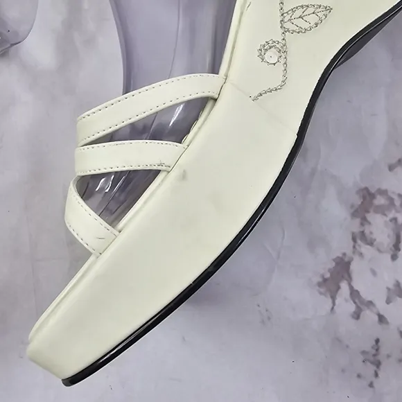 Vintage Y2K Shoes Womens 8.5 M White Beaded Formal Prom Platform Heels Shoe RARE
