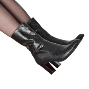 VINTAGE COLE HANN BLACK SNAKESKIN PRINT LEATHER BOOTS