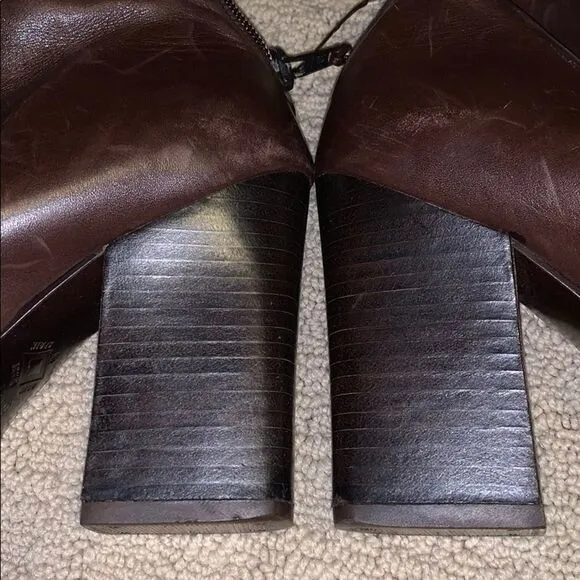 Vintage Donald J Pliner Brown Zip Ankle Bo…