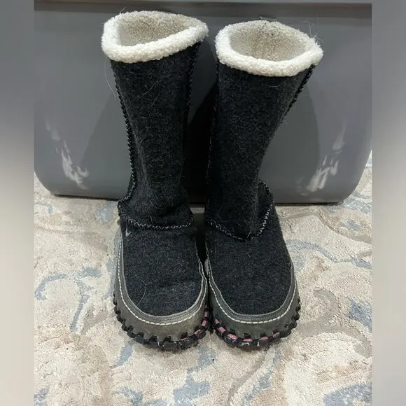 Vintage Nike Wool Boots