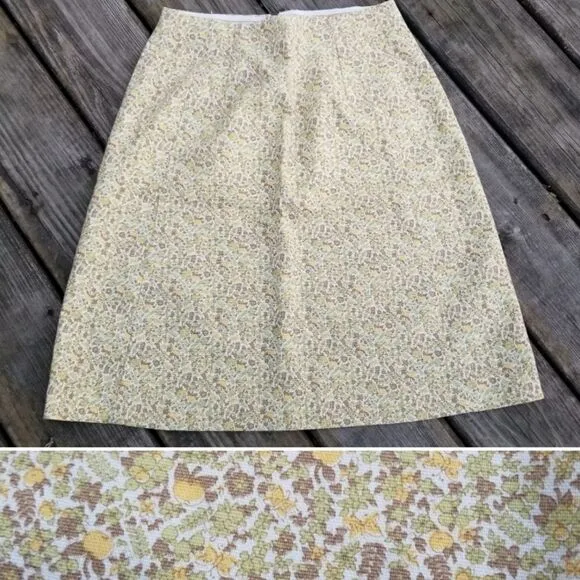 Vintage Union Made 70s Mod Hippie Chic Floral Fruit Print High Waist Mini Skirt