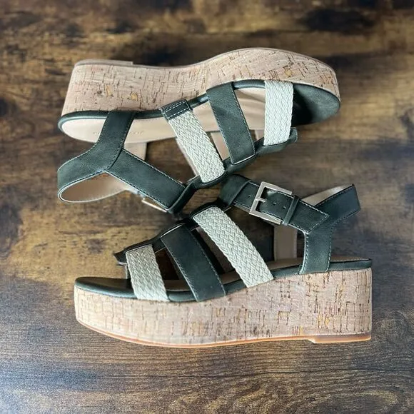 Violet &amp; Red Capree Woven Braid Wedge Platform Sandals in Olive, Size 7. NWT!