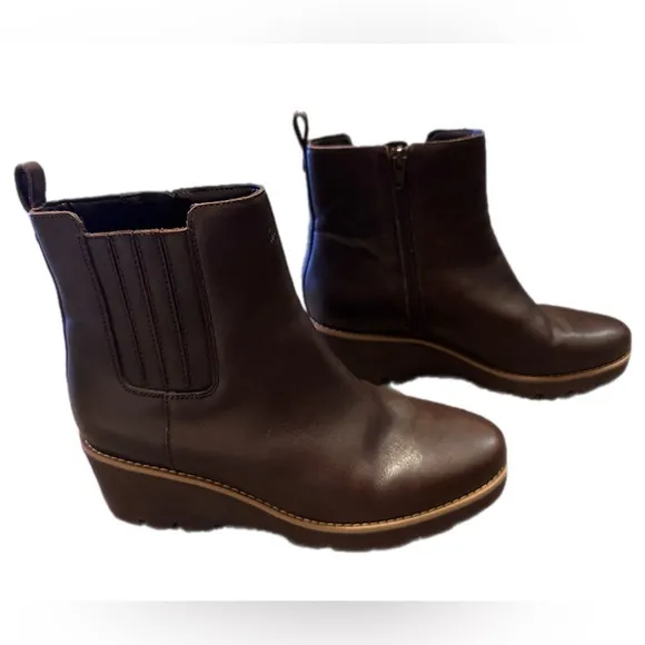 Vionic Aria Women's Brown Ankle Boots