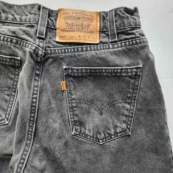 VTG 90's Levi's 560 Loose Fit tapered leg Black/charcoal