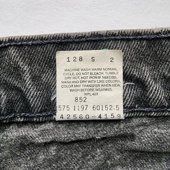 VTG 90's Levi's 560 Loose Fit tapered leg Black/charcoal